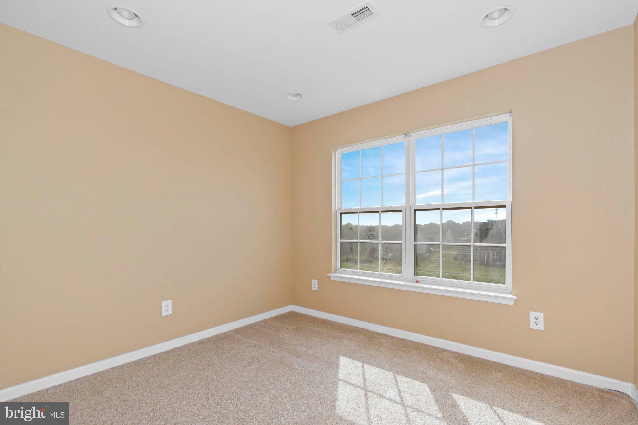 17 Montclair Dr