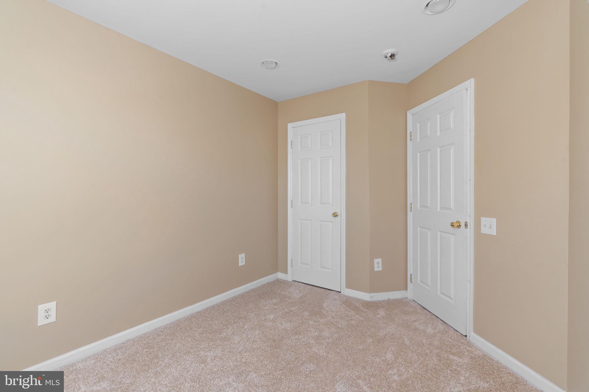 17 Montclair Dr
