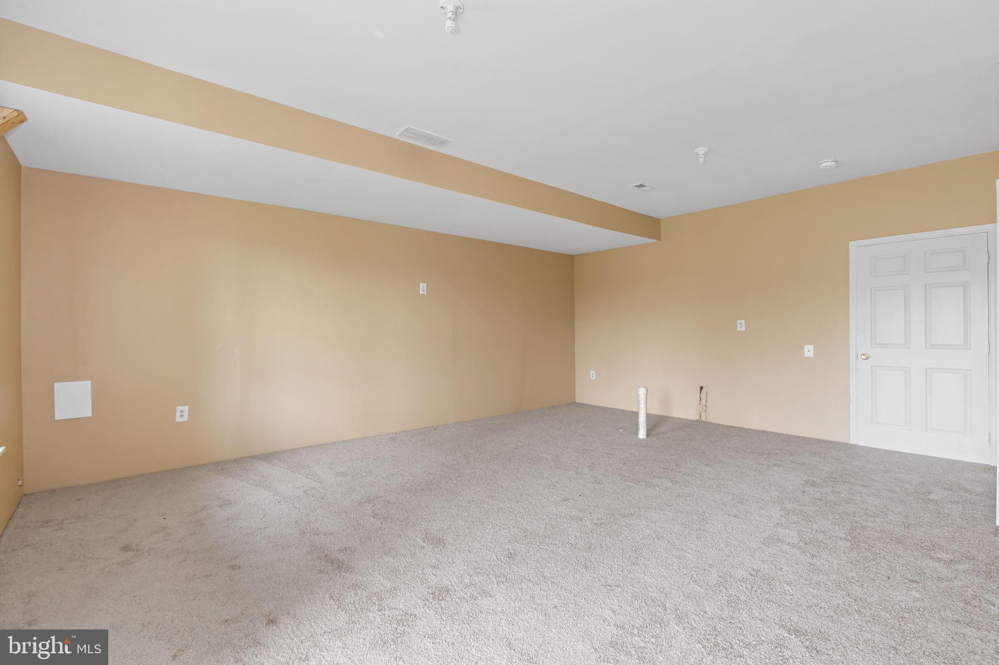 17 Montclair Dr