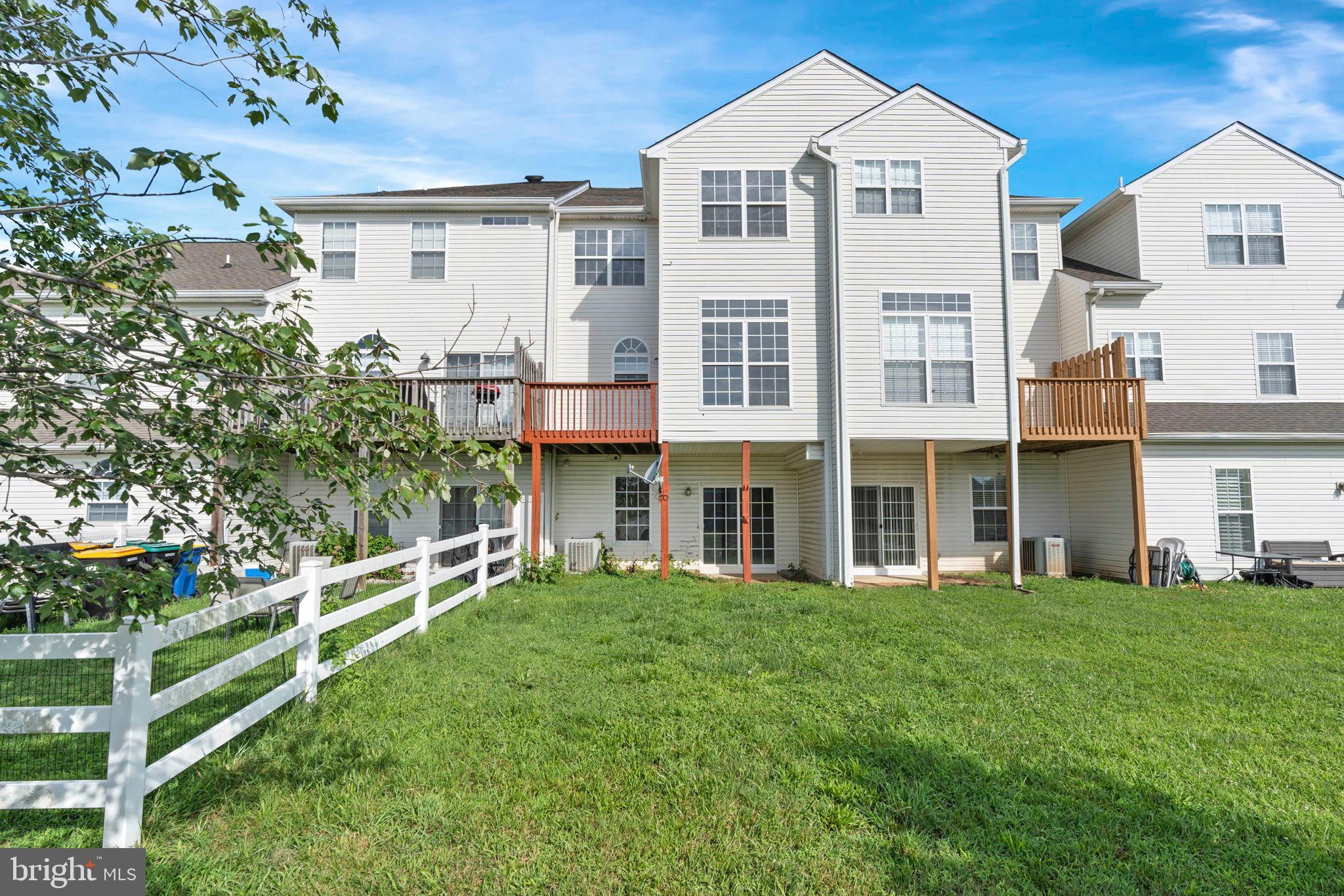 17 Montclair Dr
