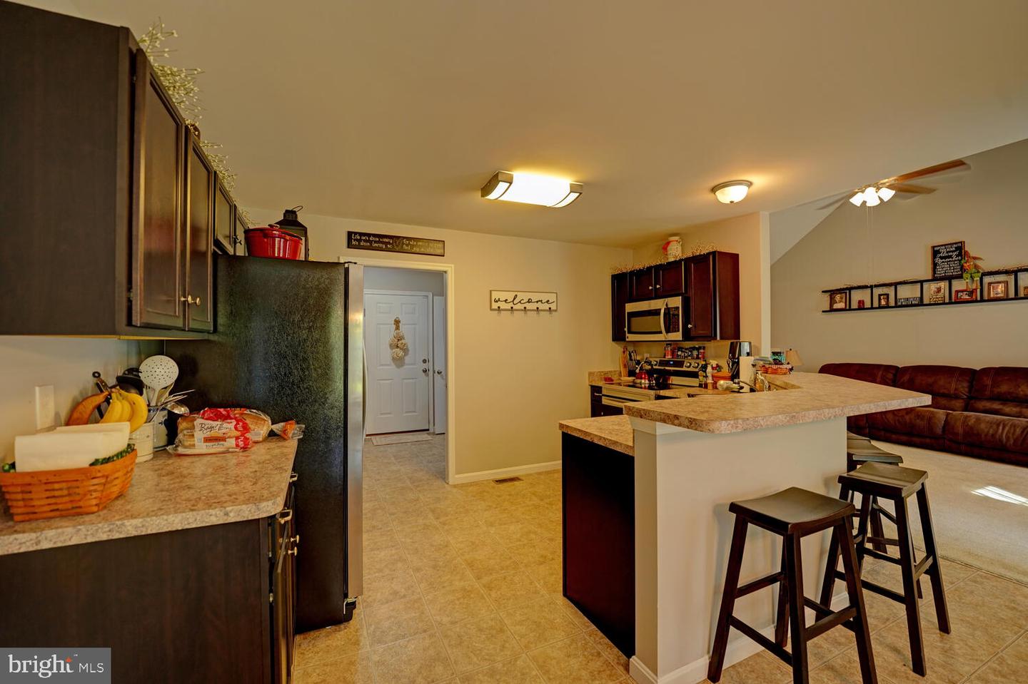 104 E Buck Point Rd