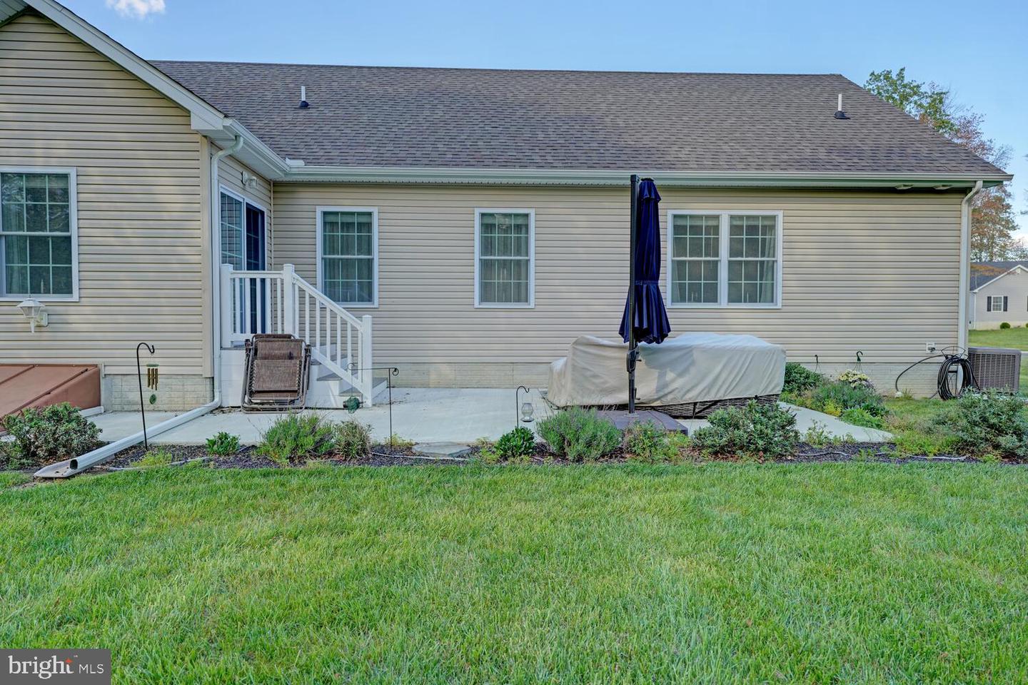 104 E Buck Point Rd