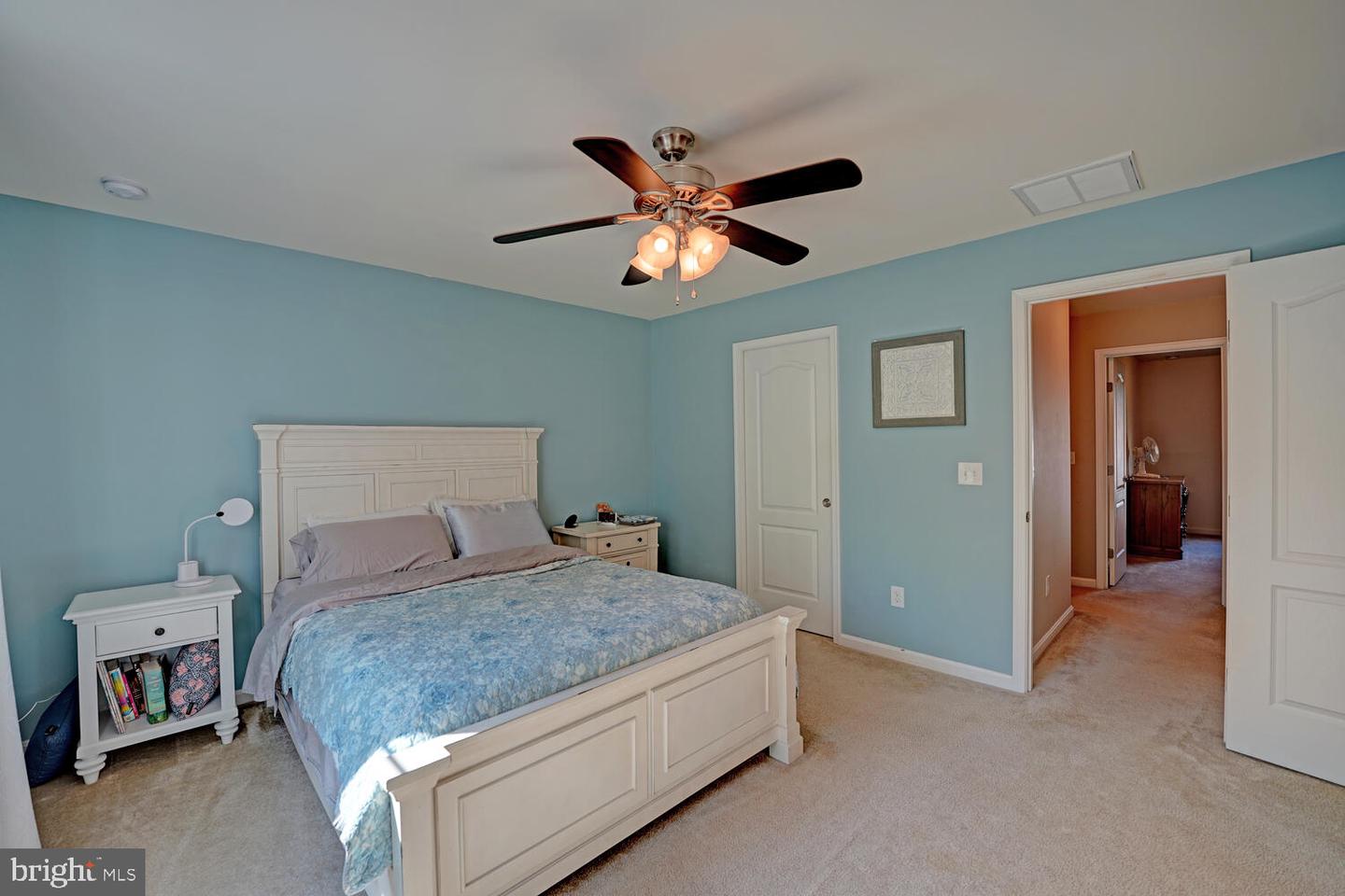 104 E Buck Point Rd