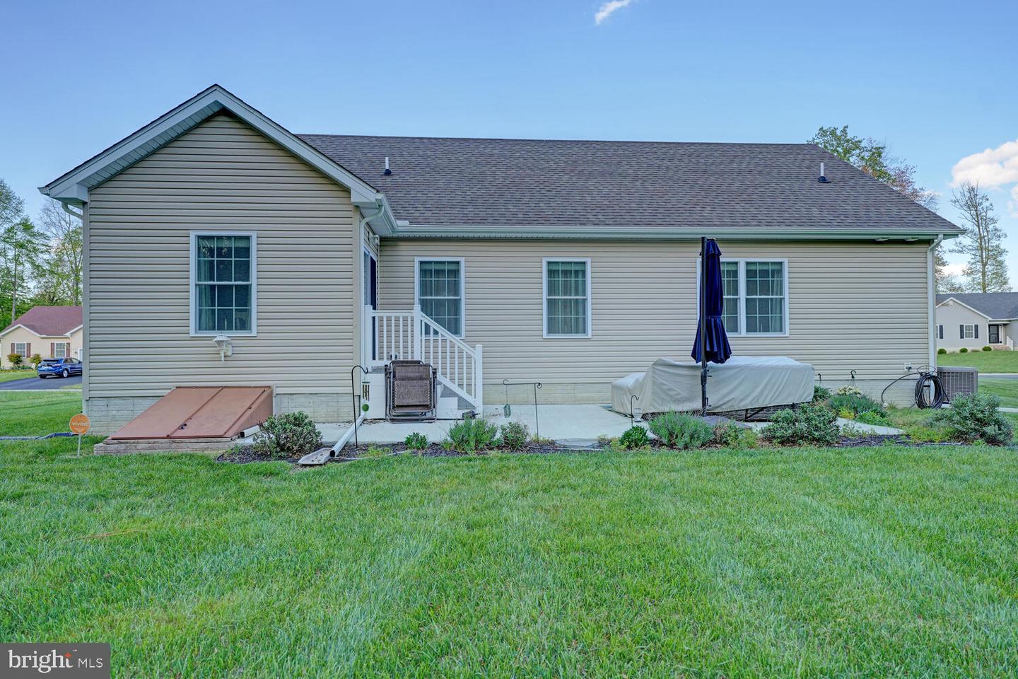 104 E Buck Point Rd