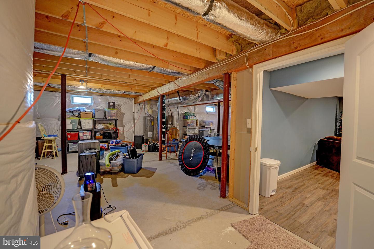 104 E Buck Point Rd