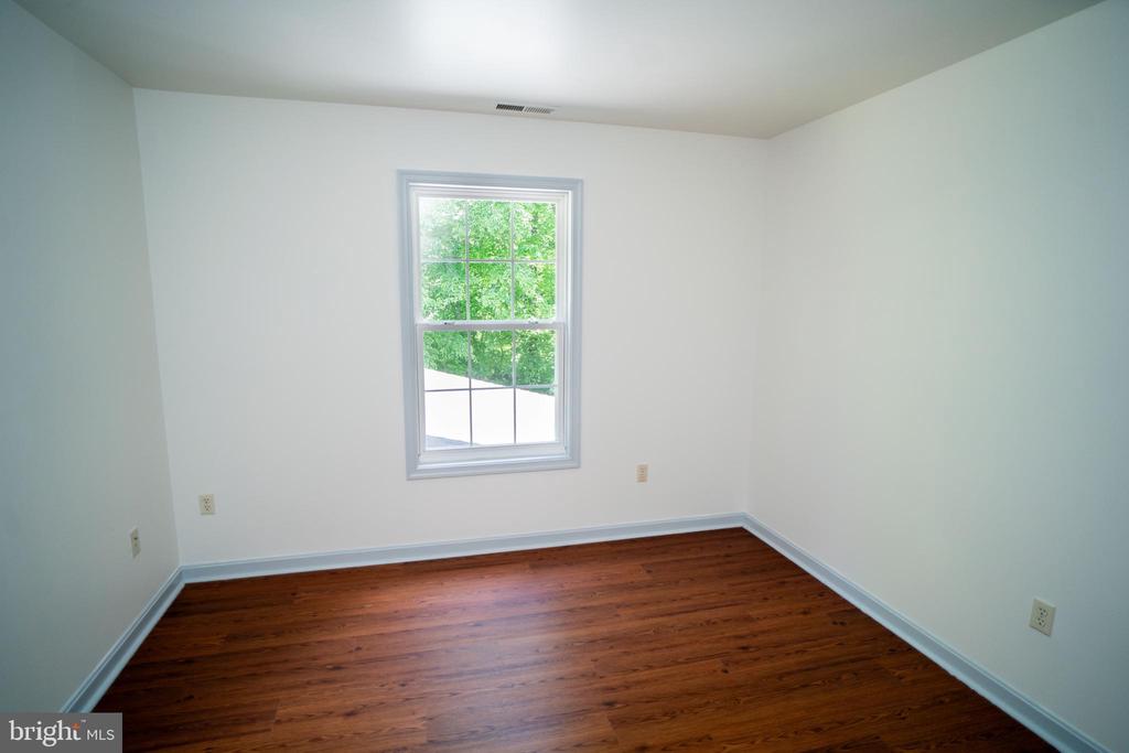 450 Quaker Hill Rd