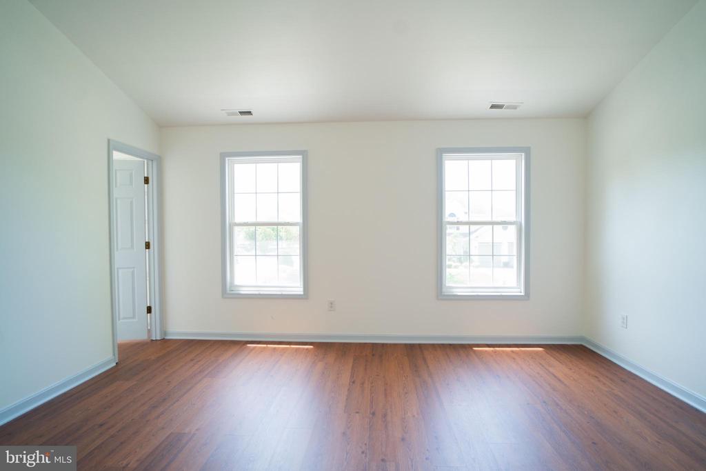 450 Quaker Hill Rd