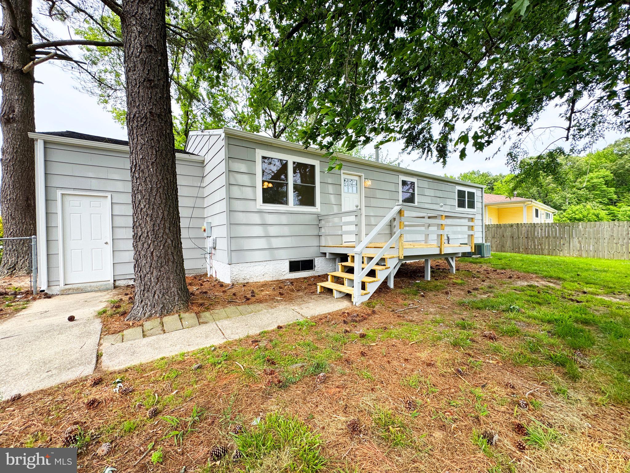 914 Townsend Blvd