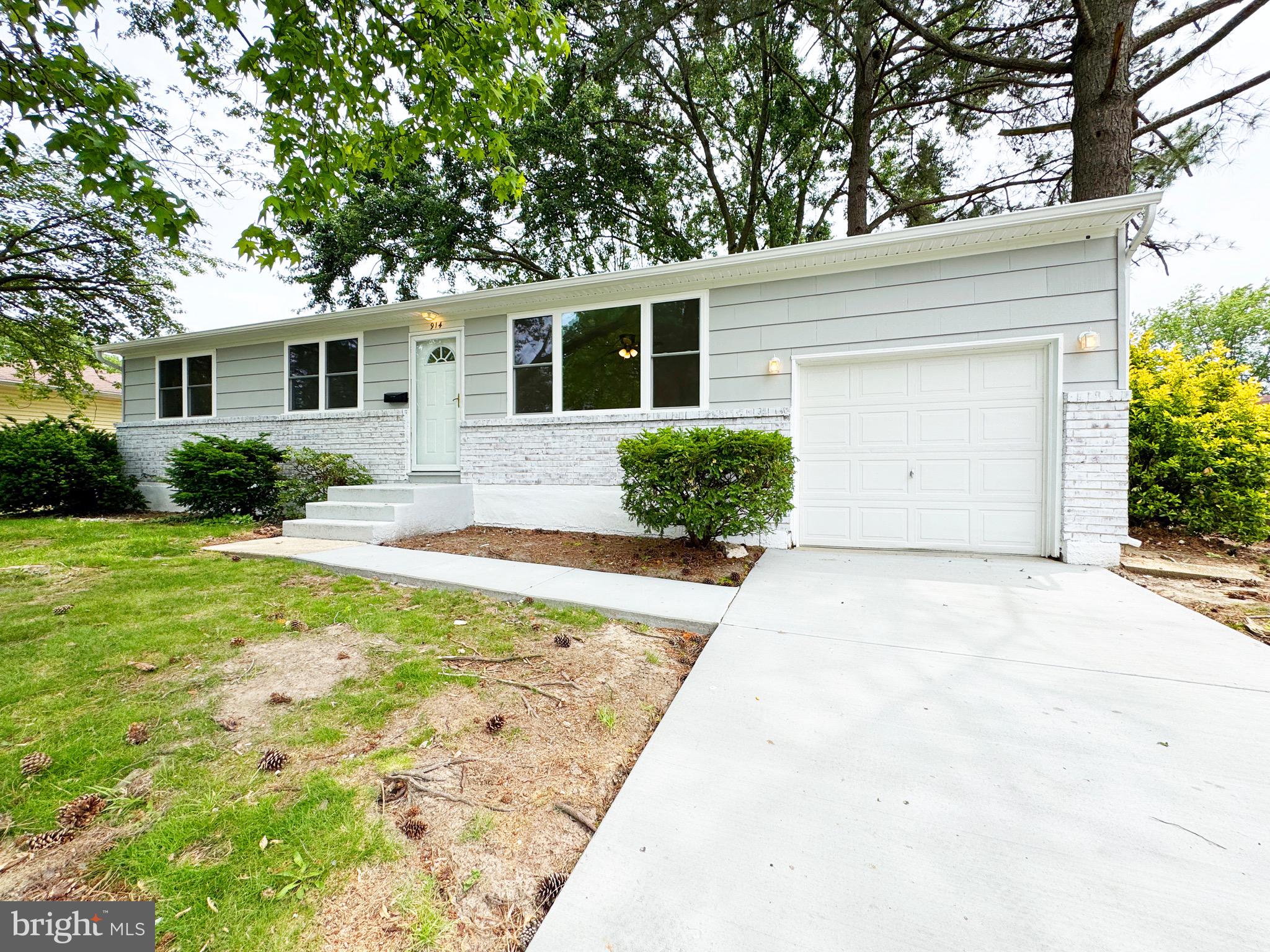 914 Townsend Blvd