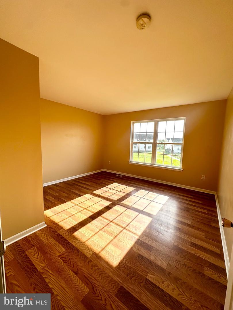 146 CHESAPEAKE LN