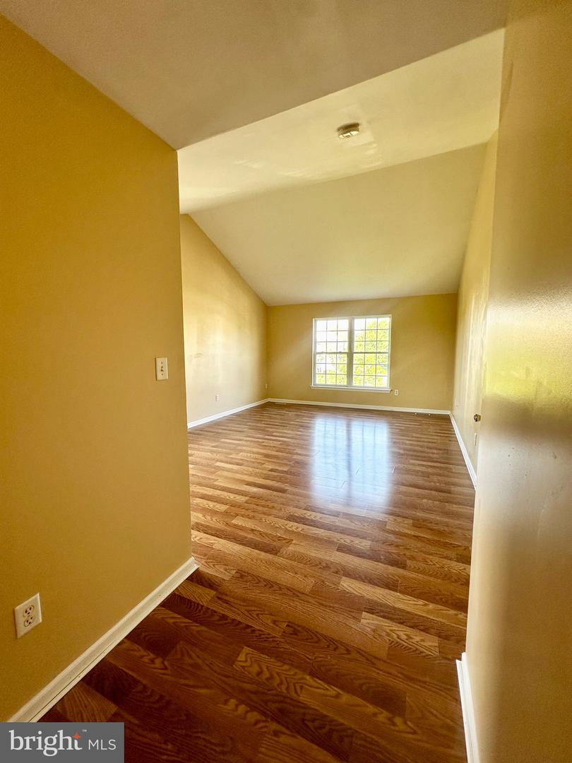 146 CHESAPEAKE LN