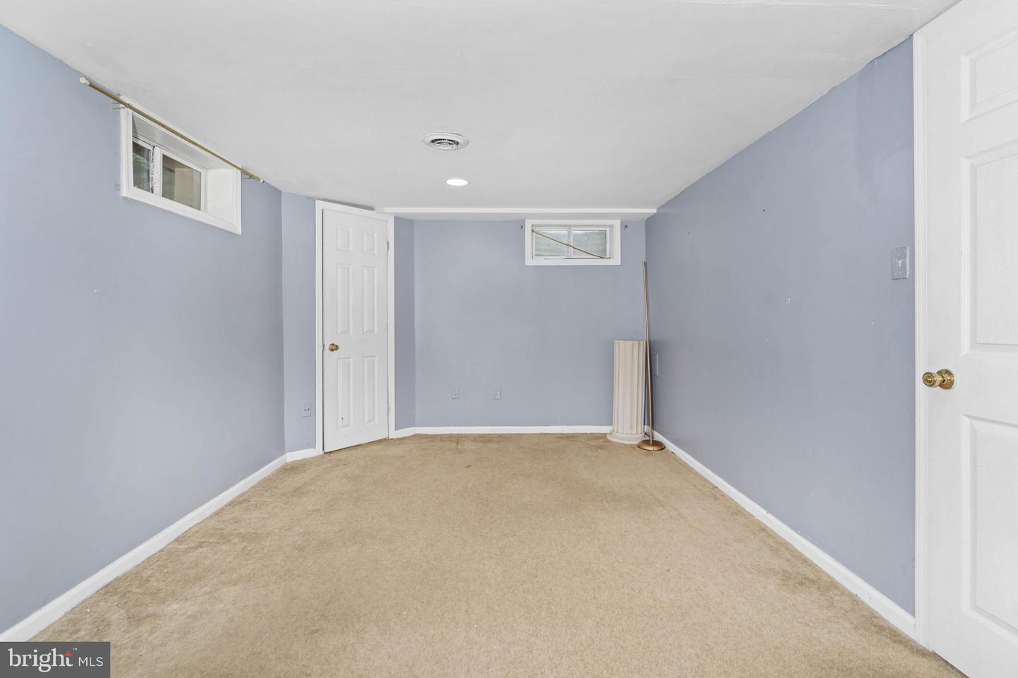 210 Sterling Ave