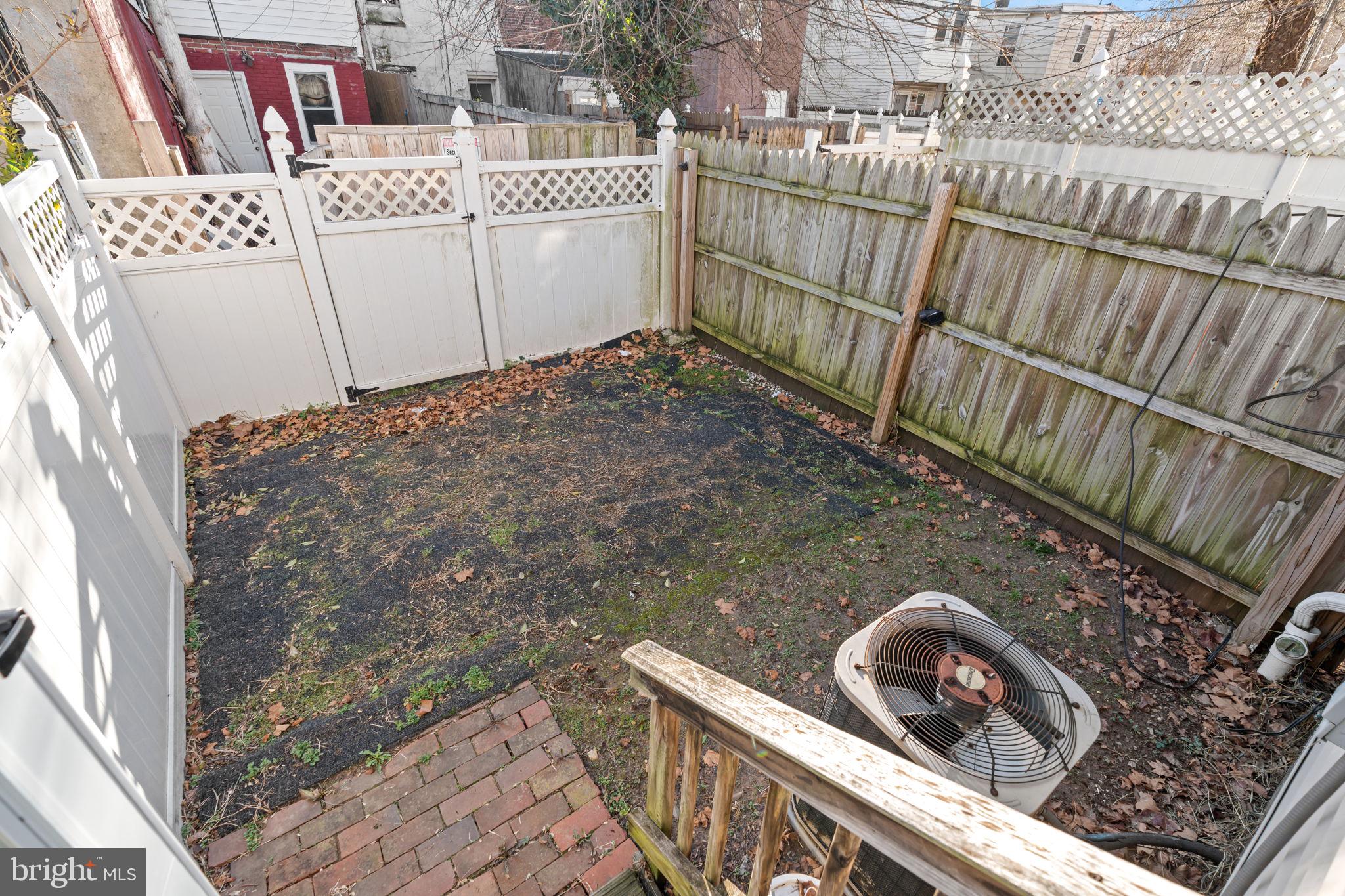 826 Kirkwood St