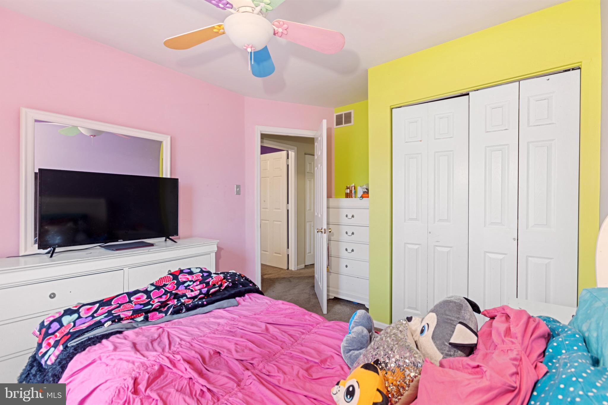 137 Mendel Ct