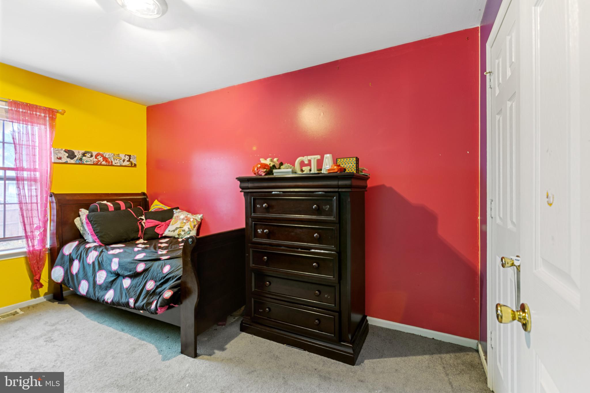 137 Mendel Ct
