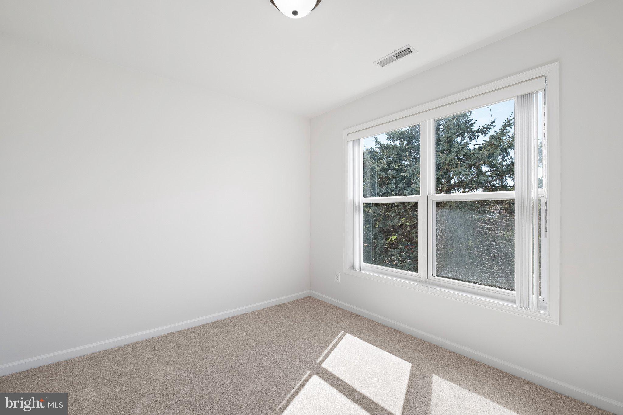 518 Centerville Rd