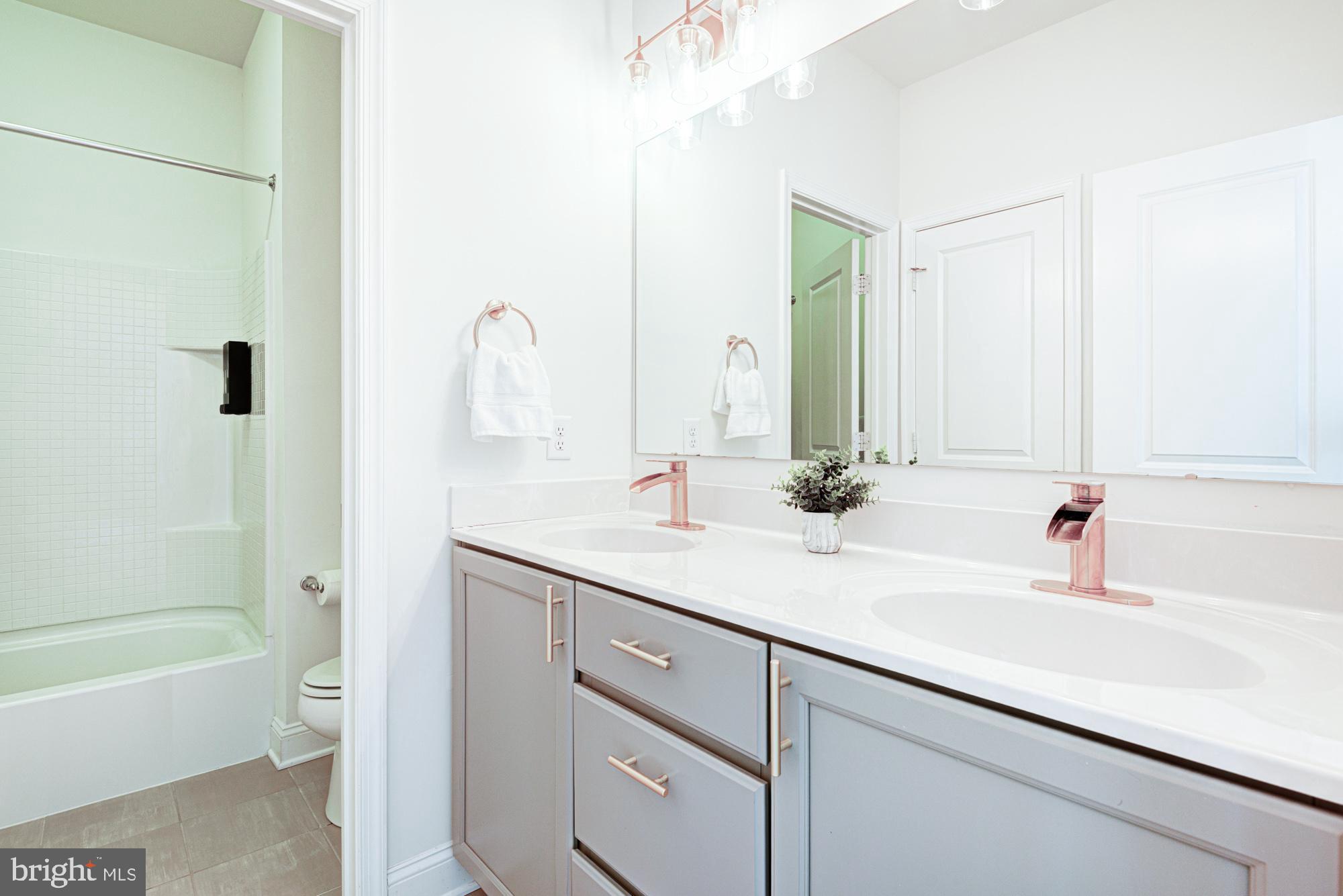 1301 Louis Sullivan Cir