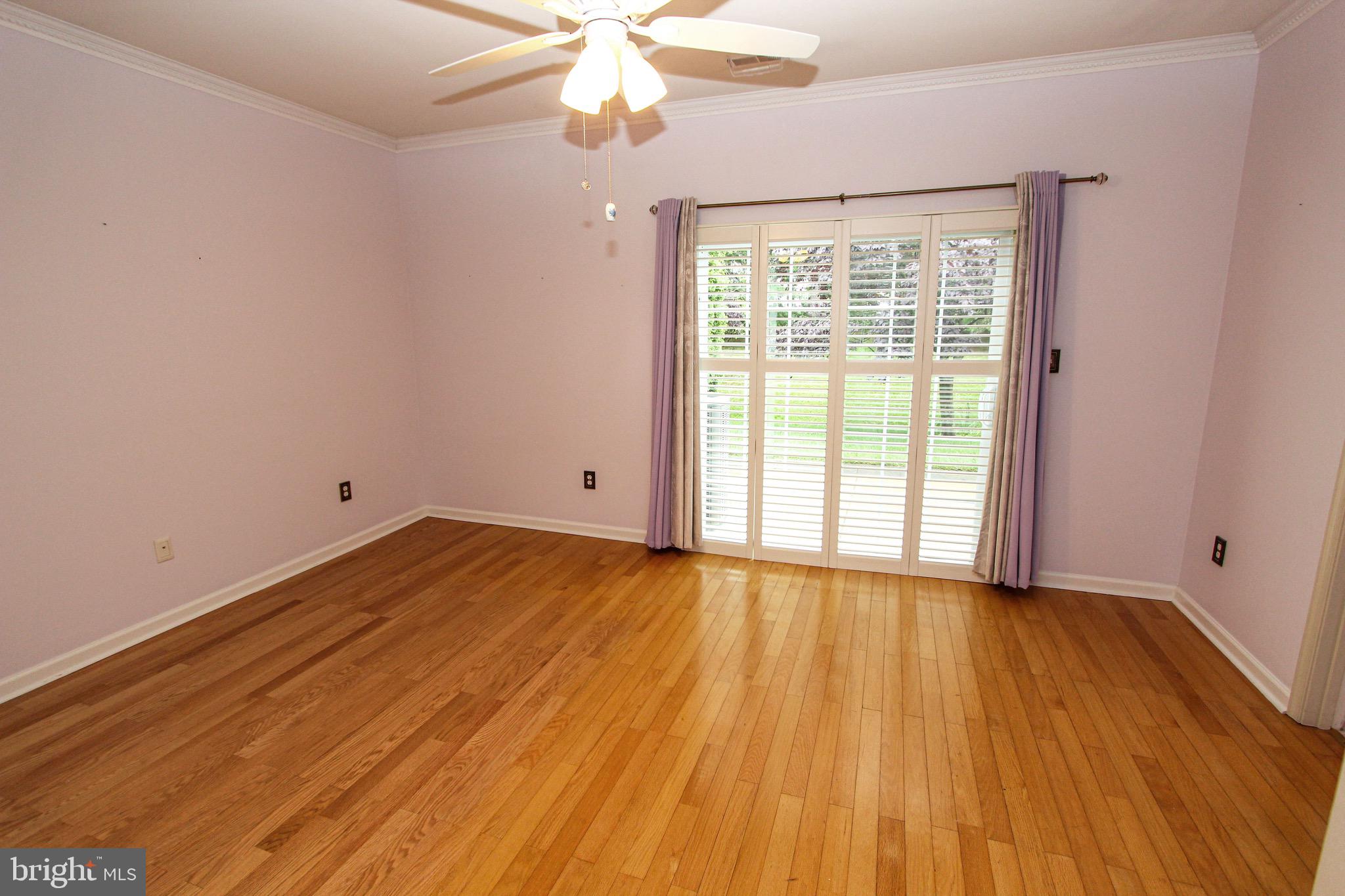 515 ABRAMS COURT