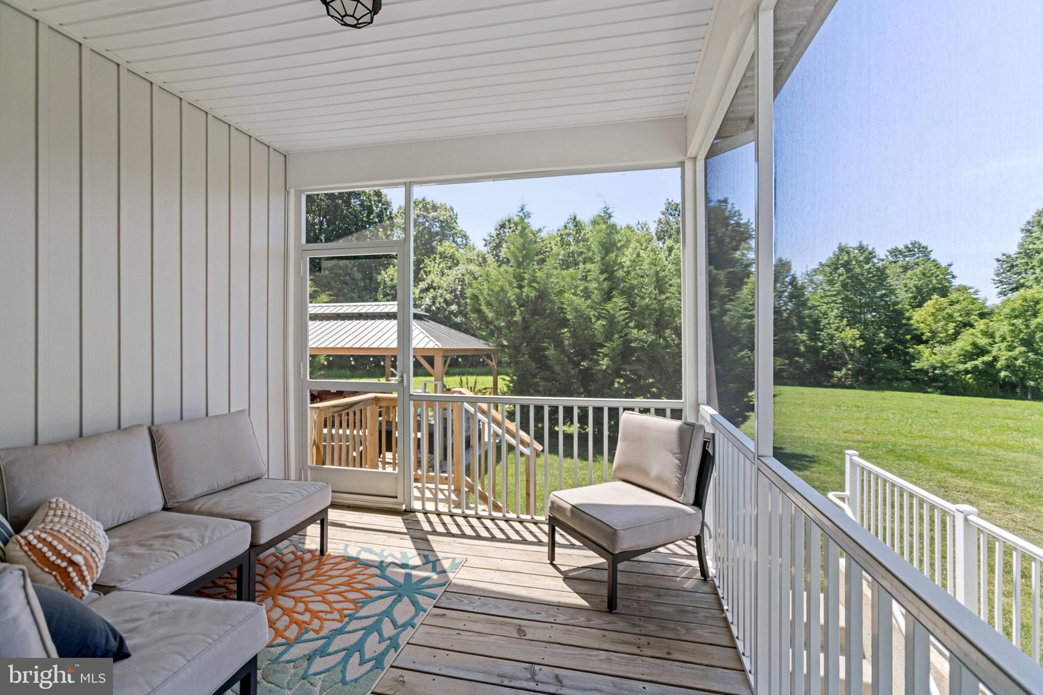 242 Mingo Way