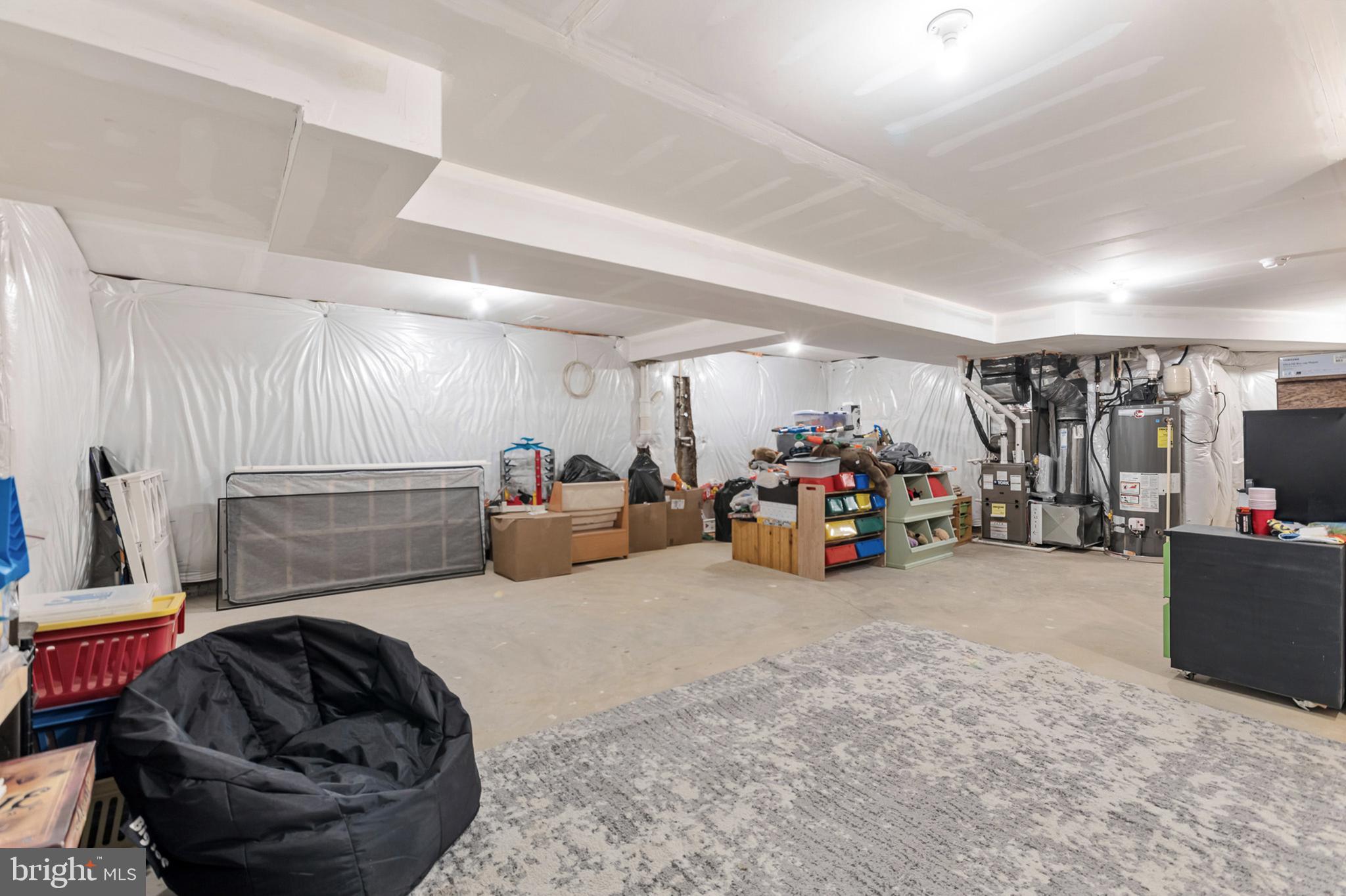 242 Mingo Way