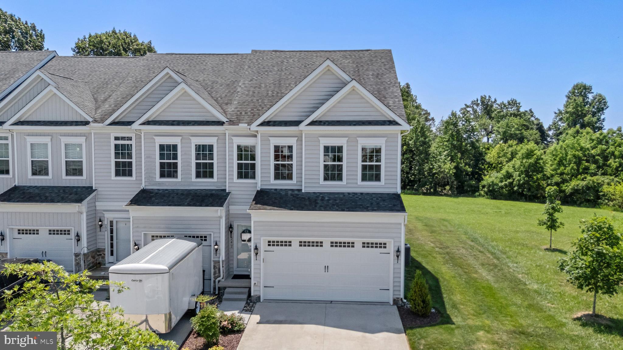 242 Mingo Way