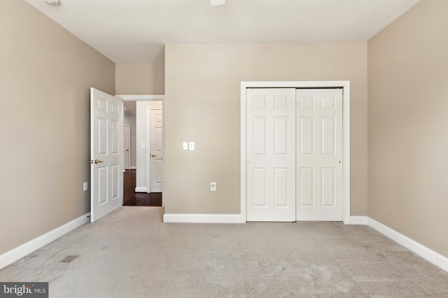 8 Spring Arbor Dr