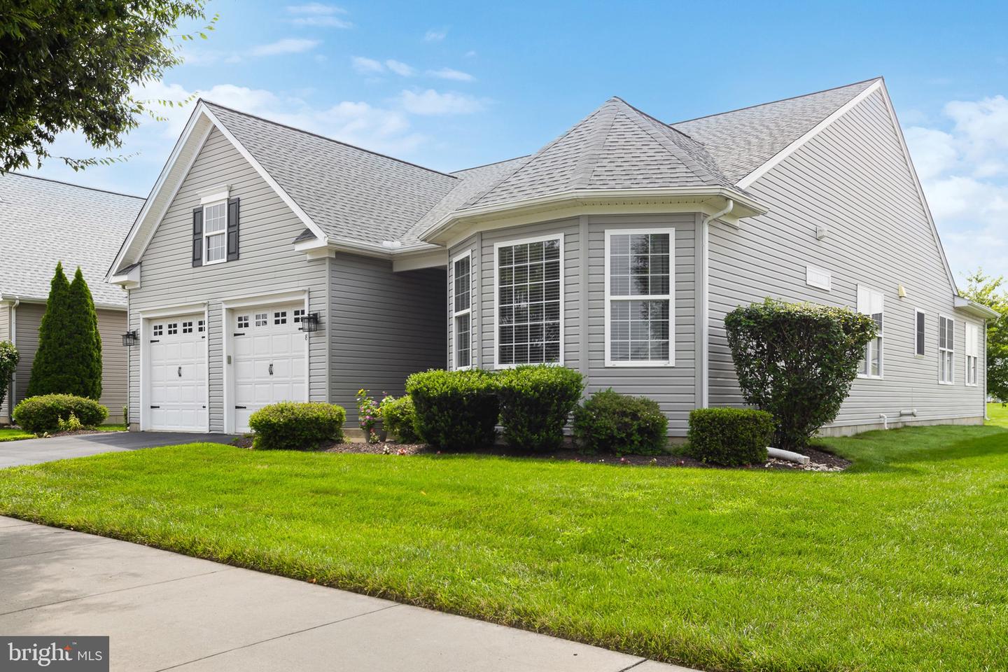 8 Spring Arbor Dr