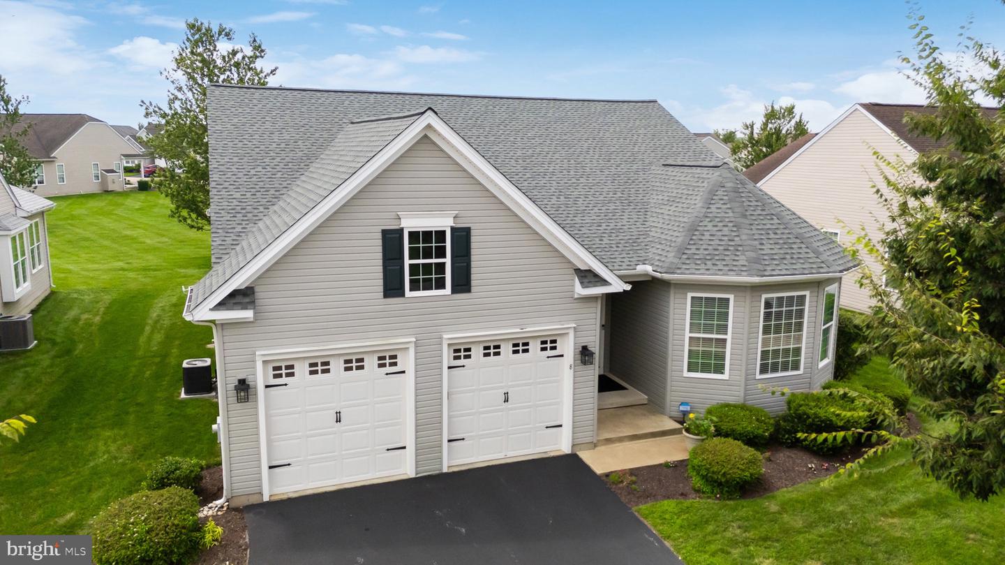 8 Spring Arbor Dr