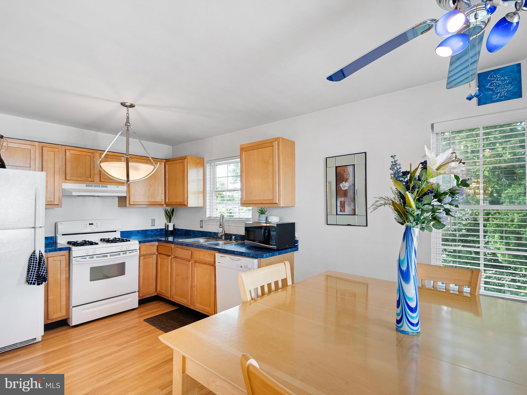 1722 W FIFTH STREET