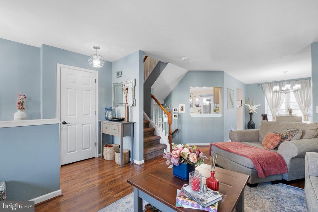 204 FINCH WAY