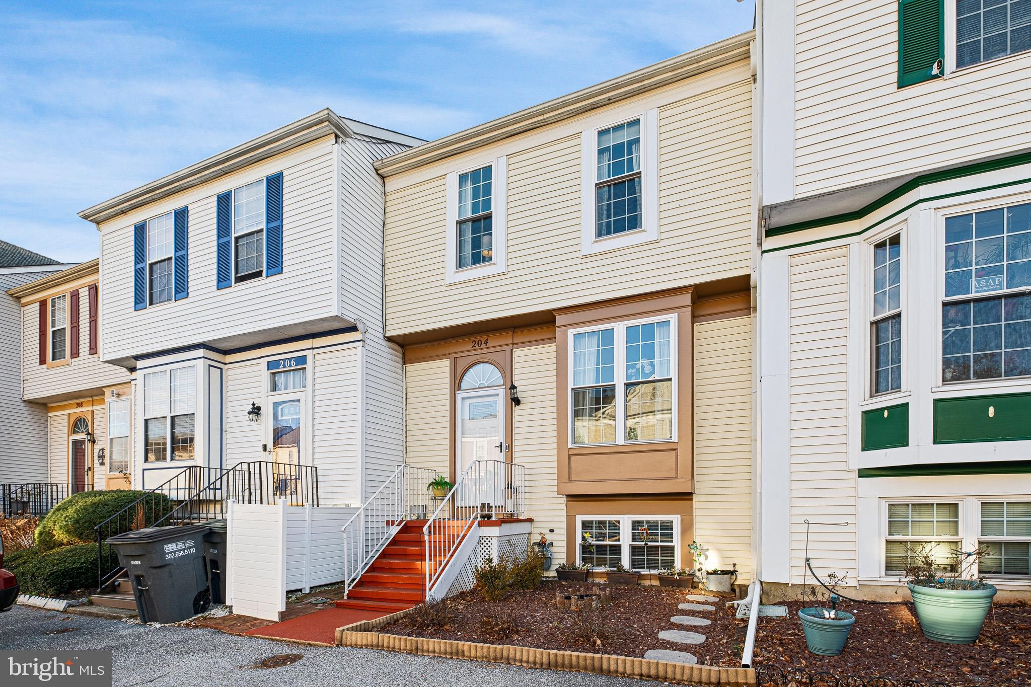 204 FINCH WAY