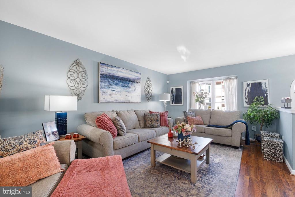 204 FINCH WAY