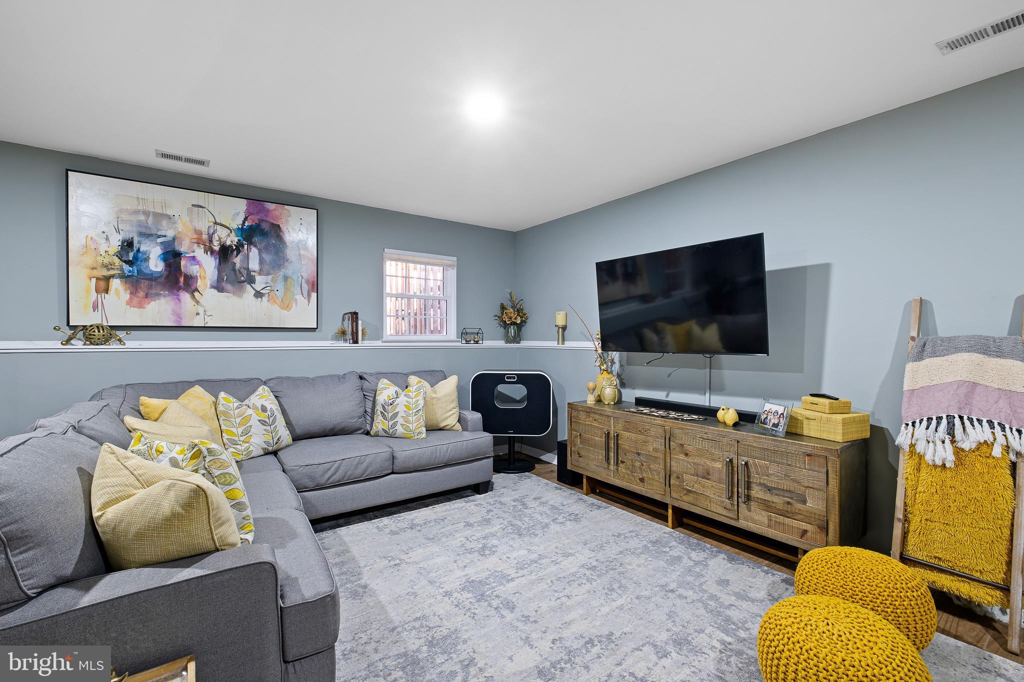 204 FINCH WAY