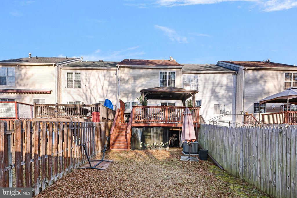204 FINCH WAY
