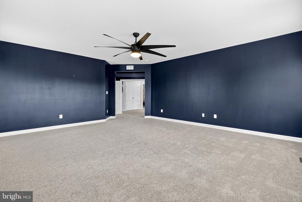 810 ASHBY DRIVE