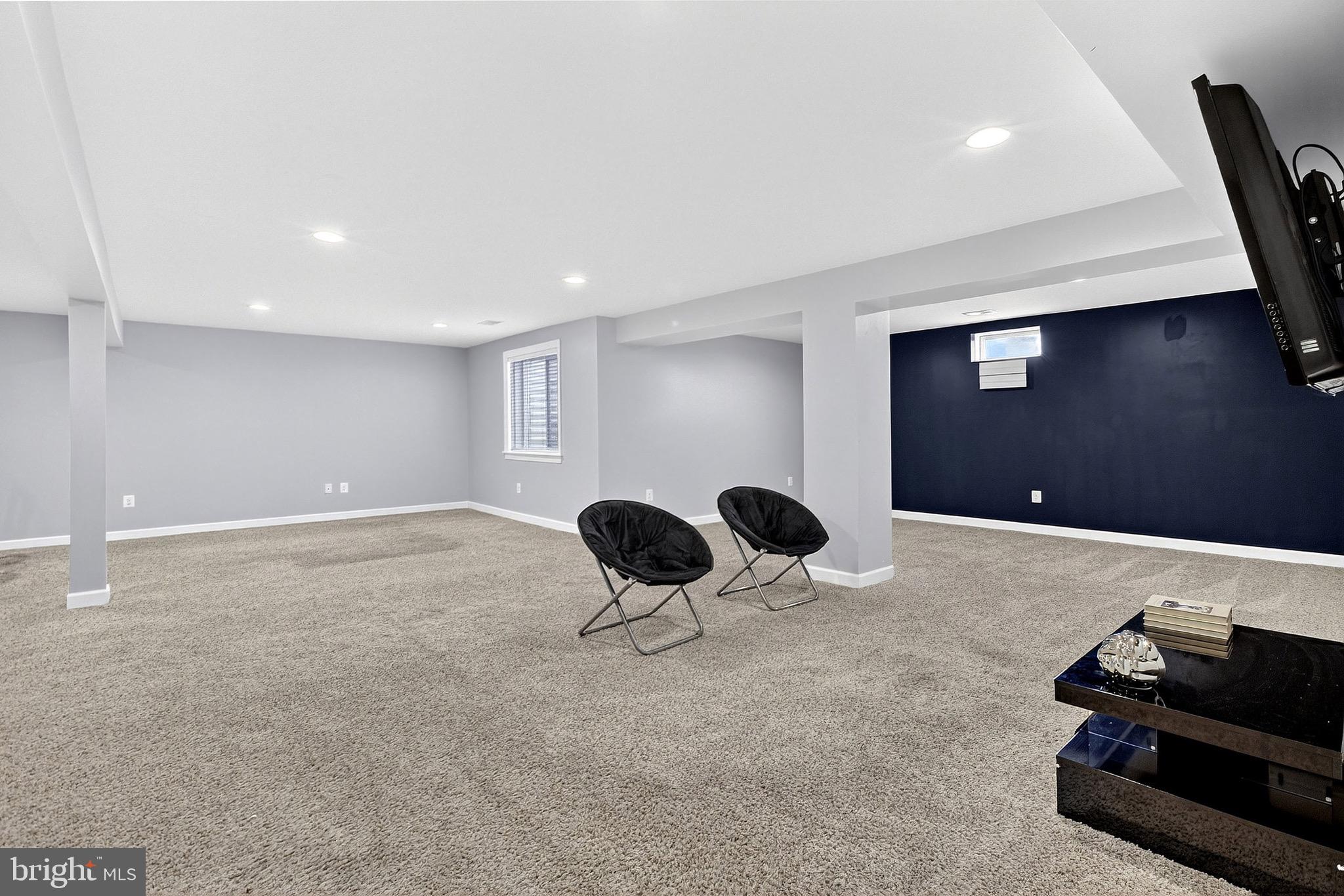 810 ASHBY DRIVE