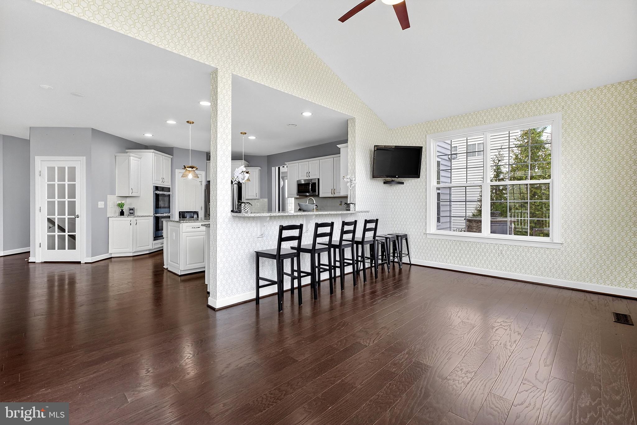 810 ASHBY DRIVE