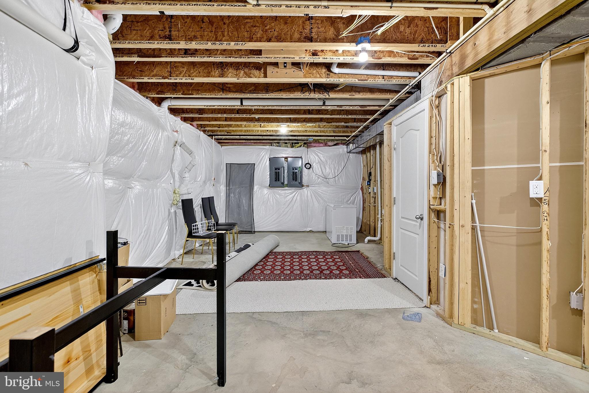 810 ASHBY DRIVE