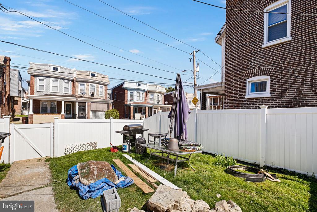 517 W 25TH STREET
