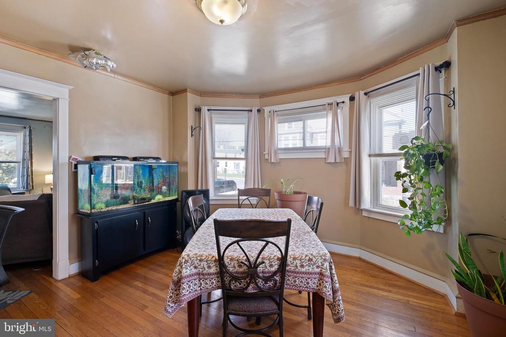 517 W 25TH STREET
