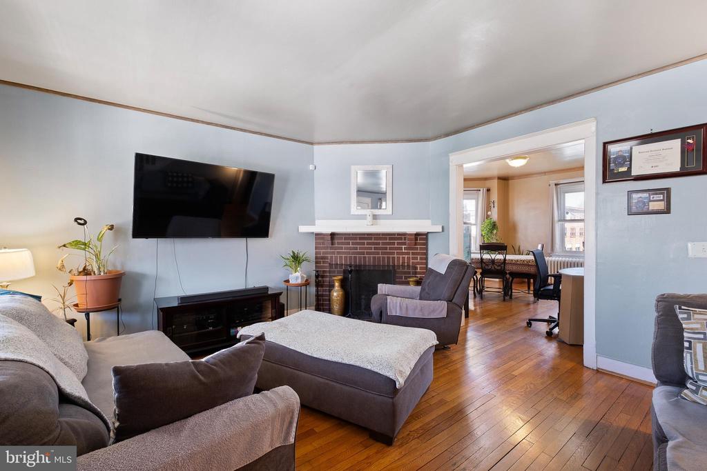 517 W 25TH STREET