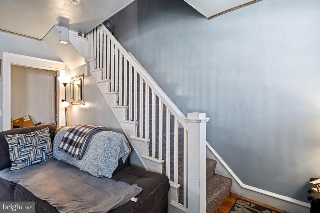 517 W 25TH STREET