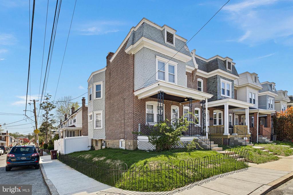 517 W 25TH STREET