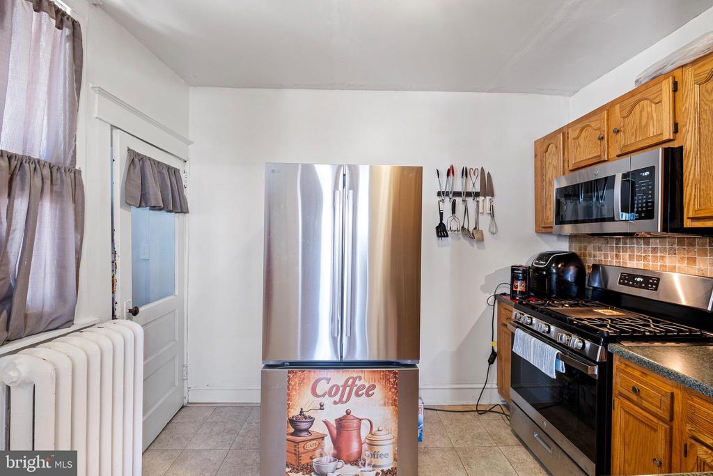517 W 25TH STREET