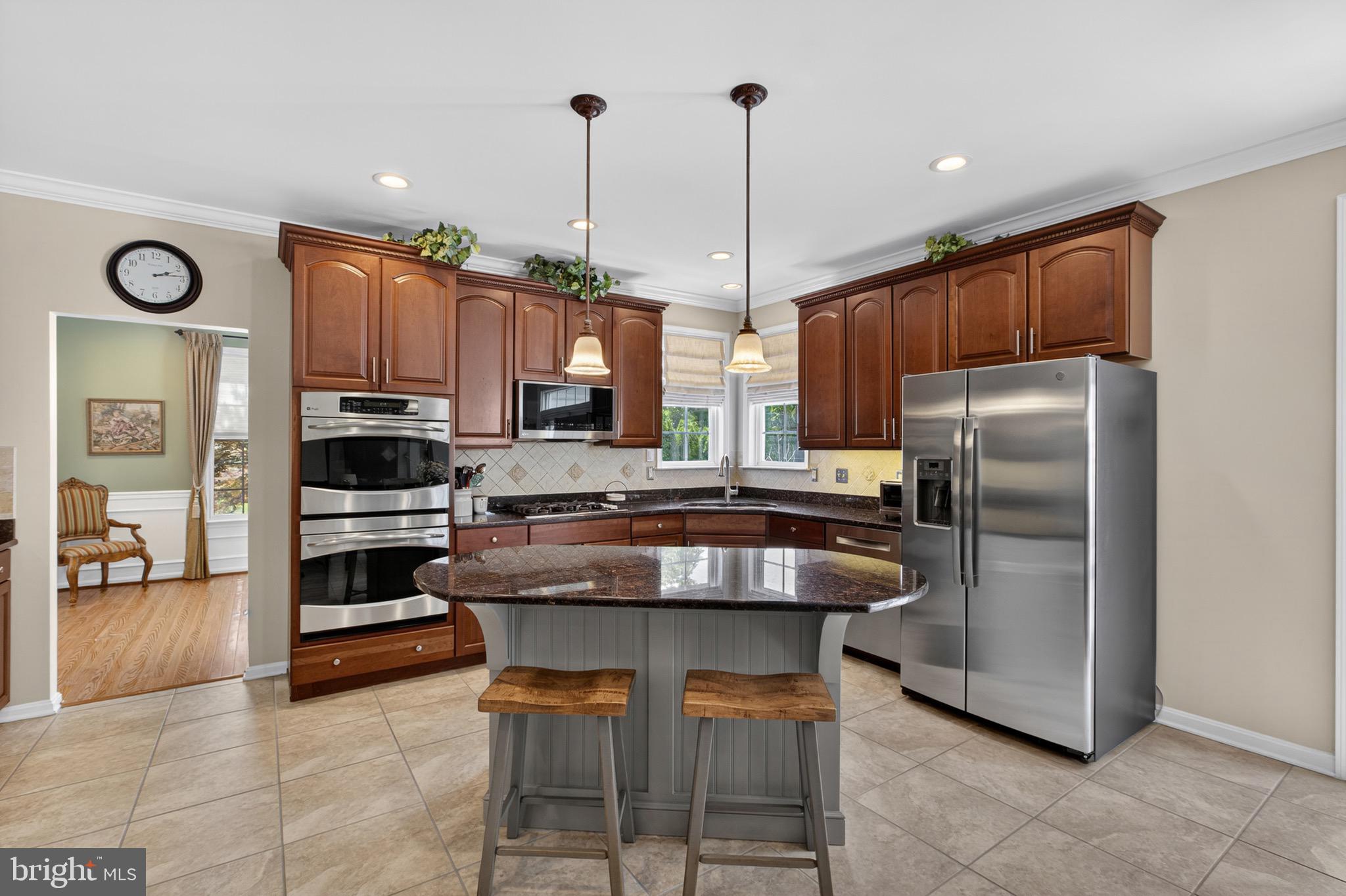 300 NORTHHAMPTON WAY