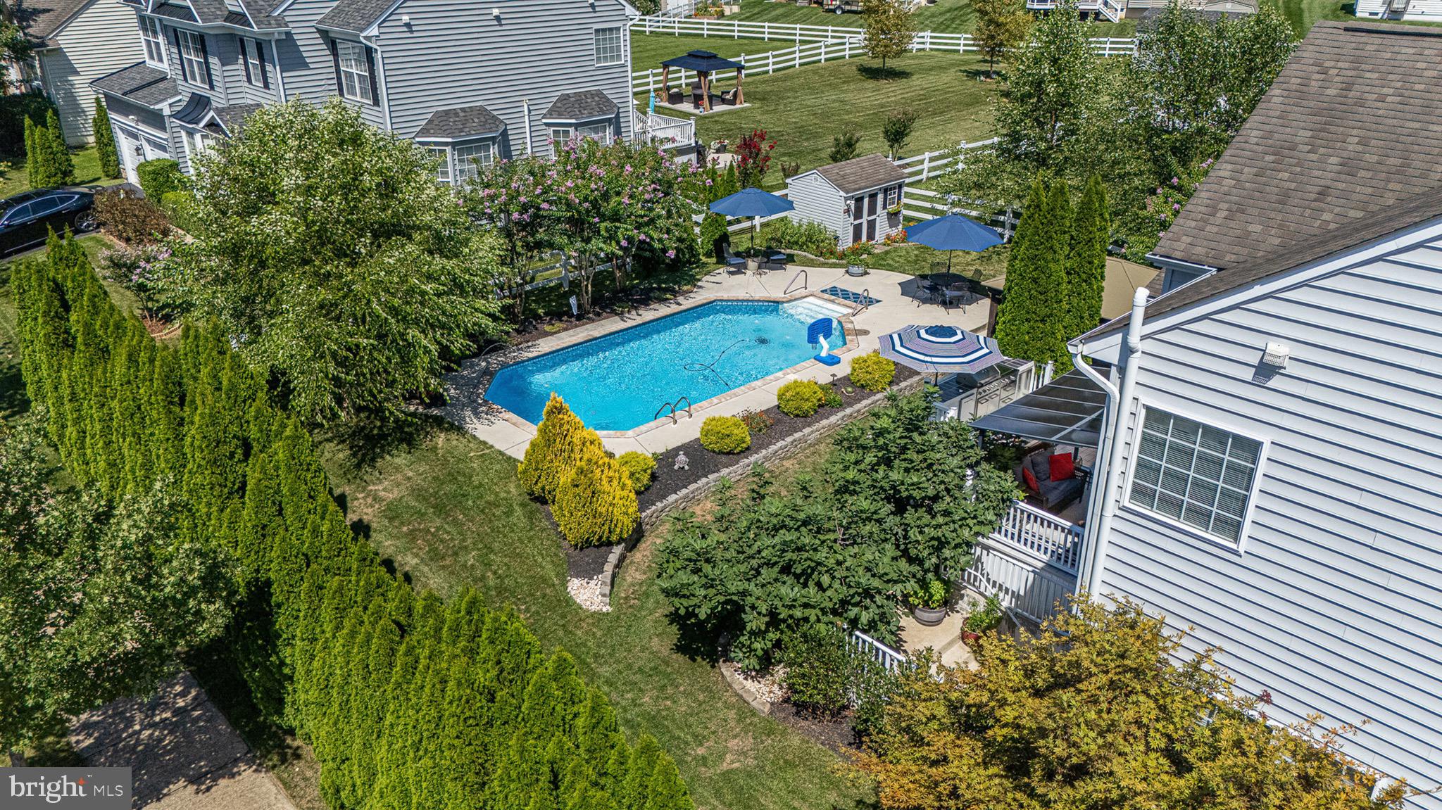 300 NORTHHAMPTON WAY