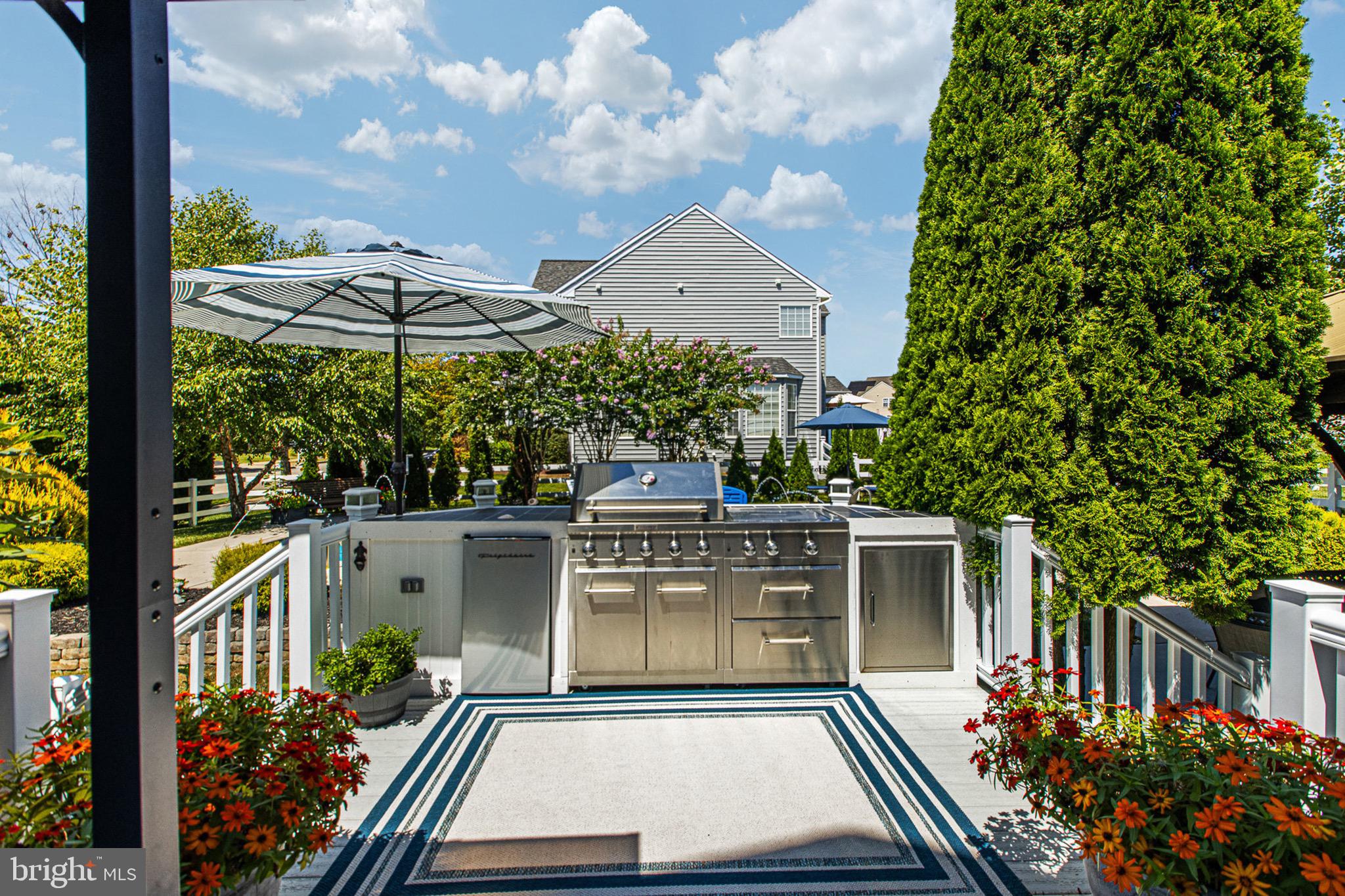 300 NORTHHAMPTON WAY