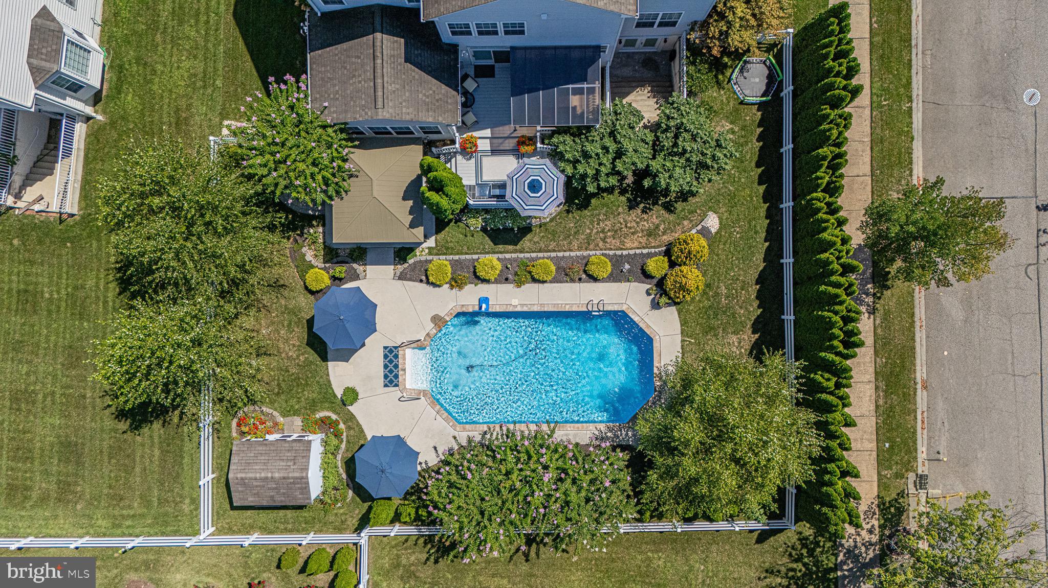 300 NORTHHAMPTON WAY