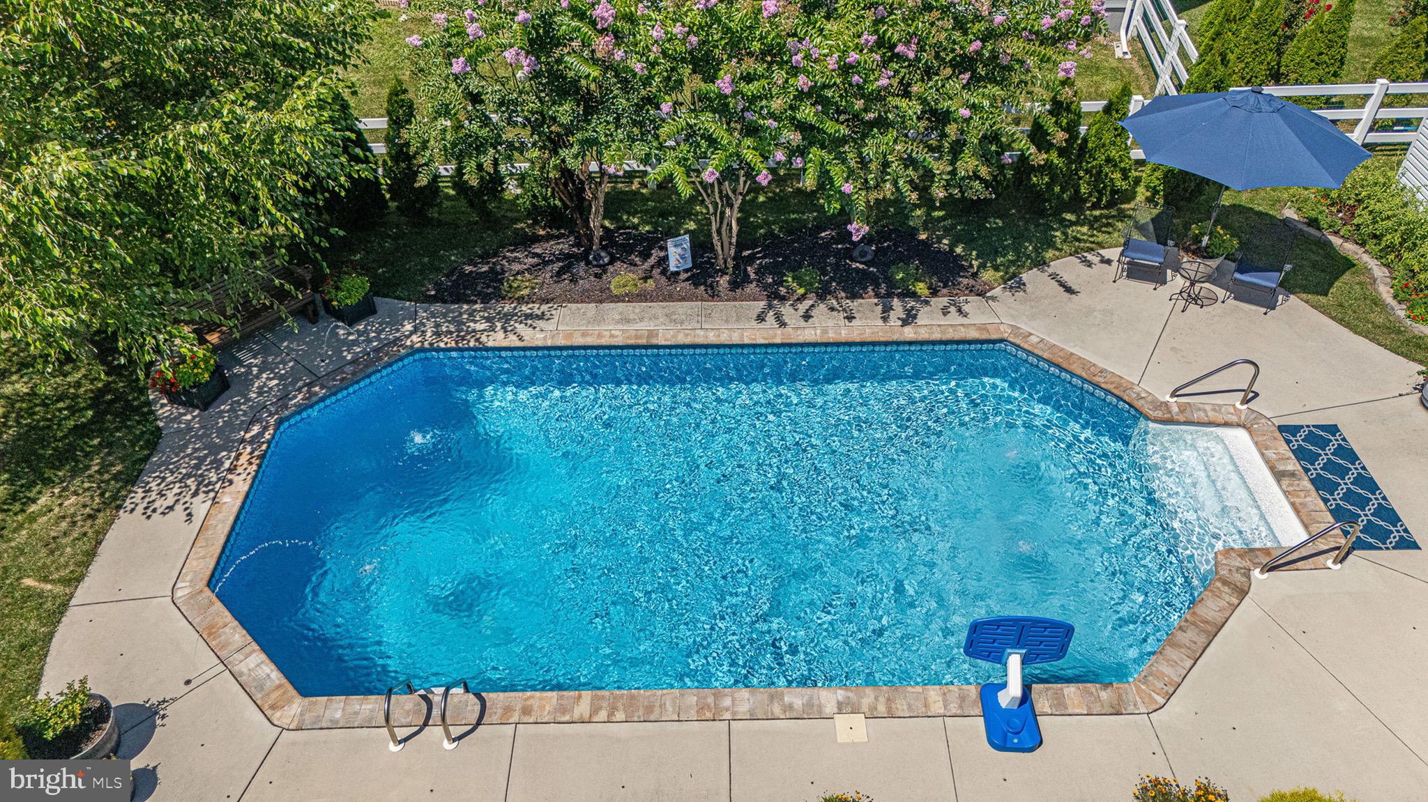 300 NORTHHAMPTON WAY