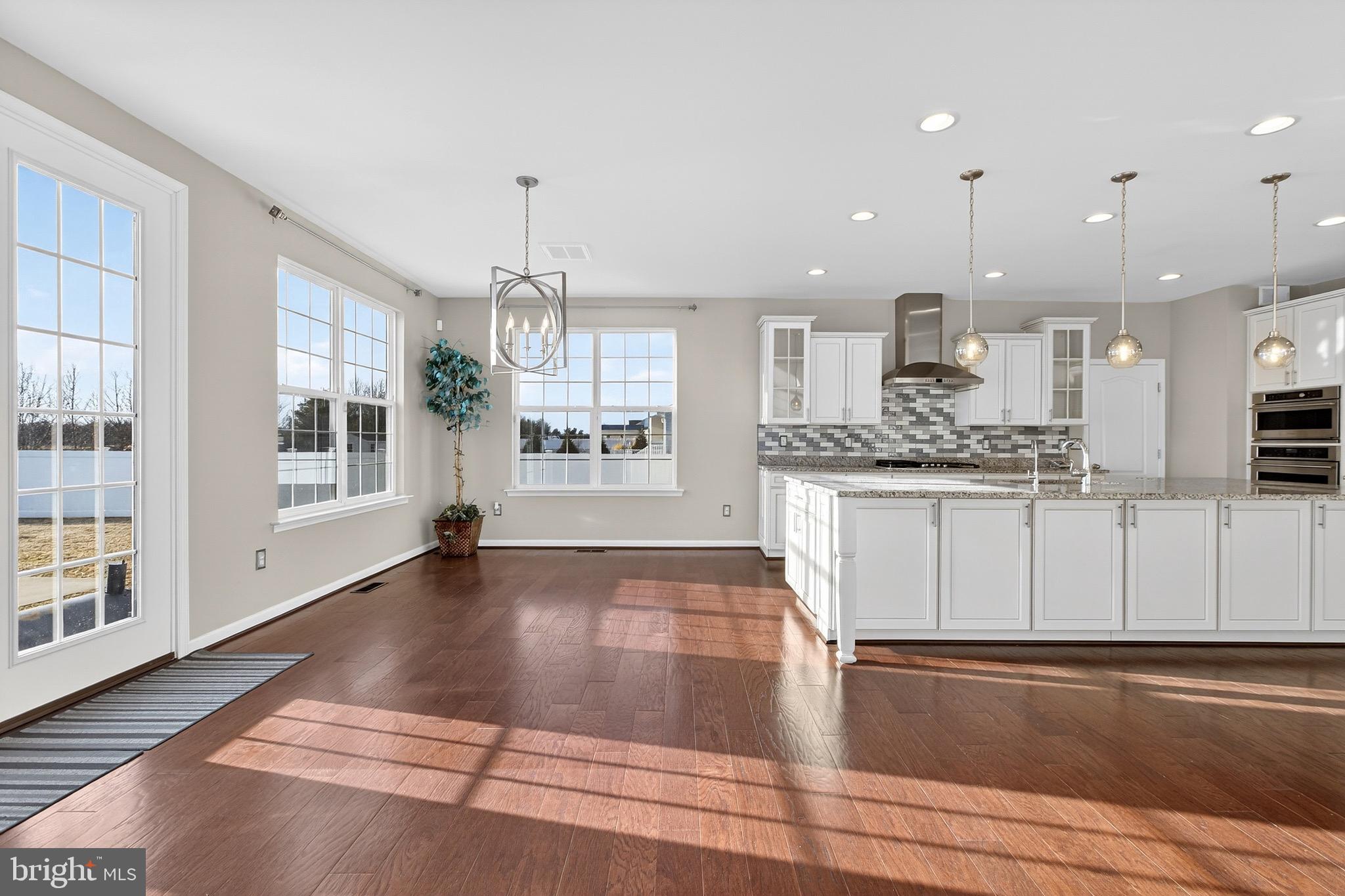 30045 STAGE COACH CIRCLE